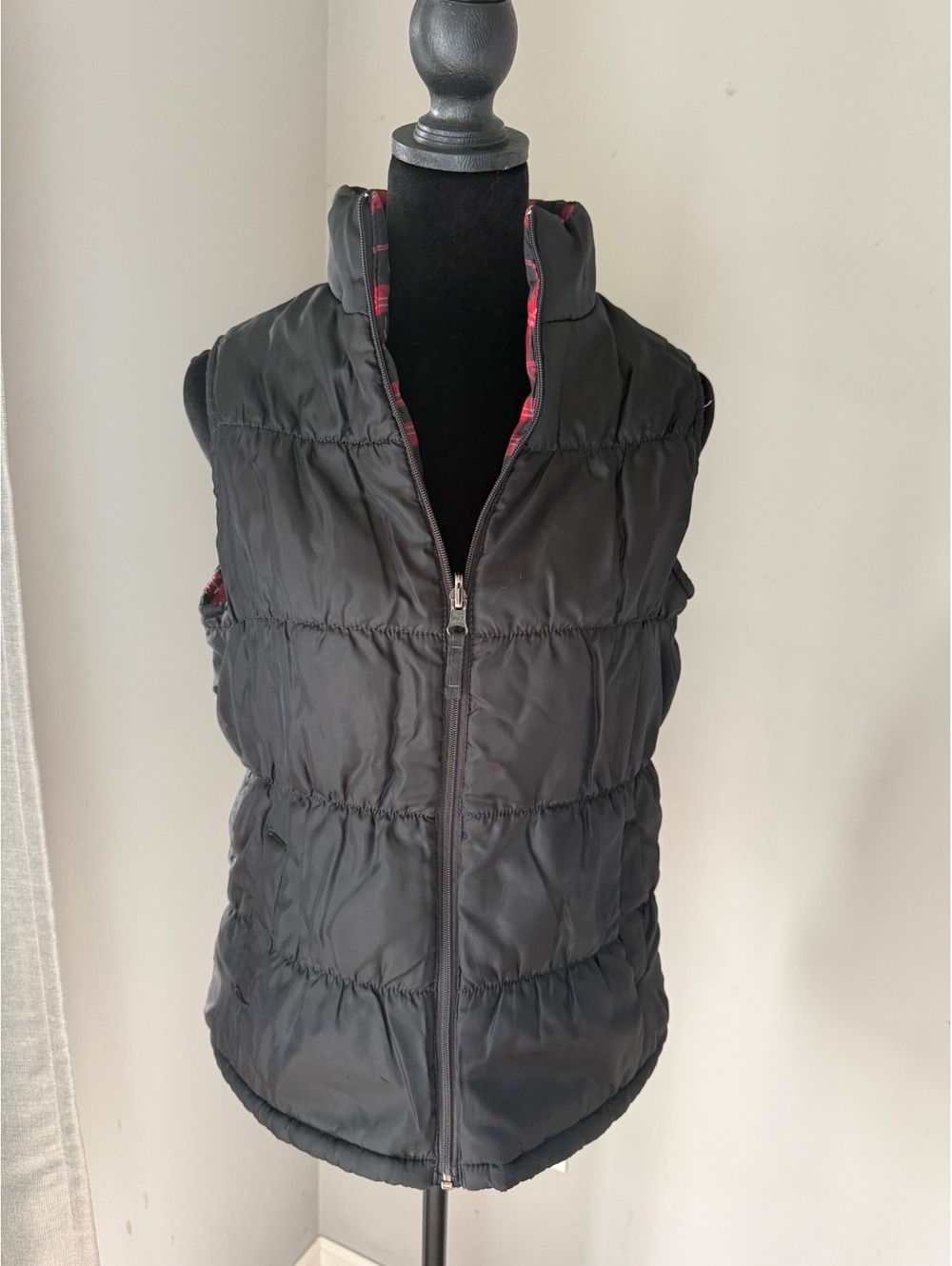 Reversible Black and Red Plaid Puffer Vest